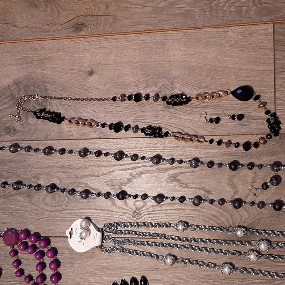 Costume jewelry bundle lot #3 - Picture 6 of 11